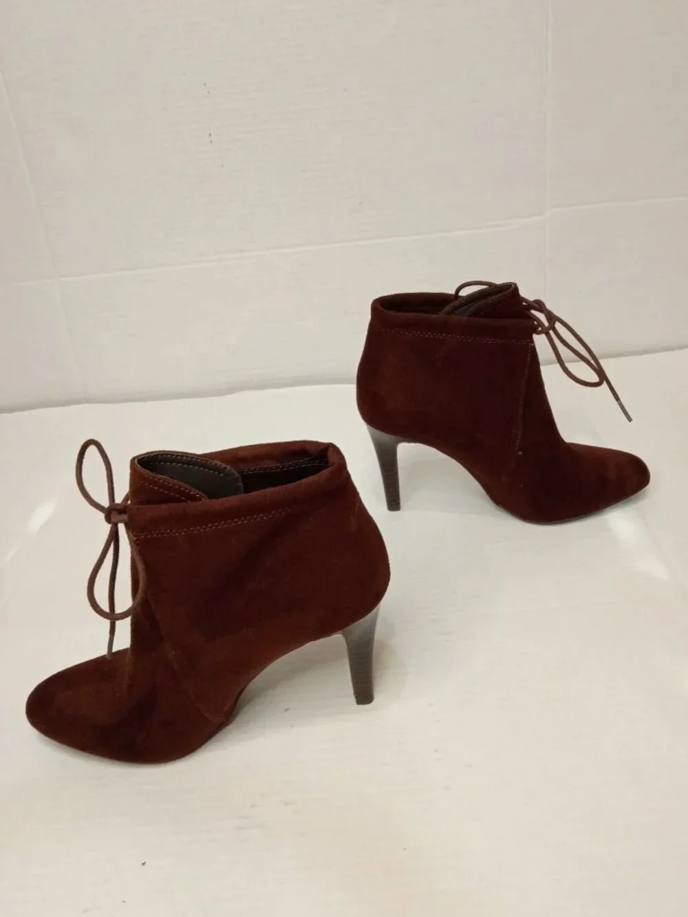 Brown Faux Suede Lace Up Heeled Ankle Booties Women’s Size 7